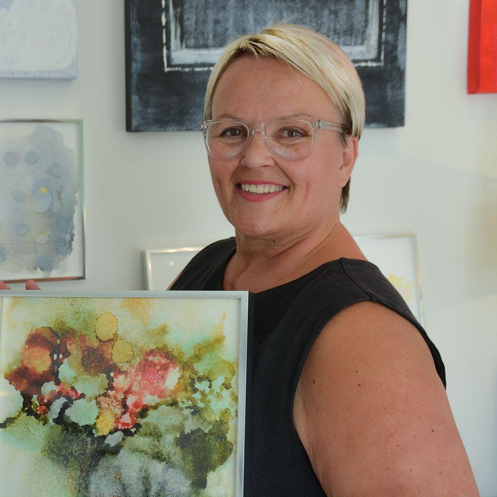 Tuire Hämäläinen (2018) - Artist & Artisan from Finland